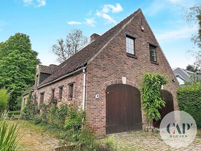 Maison 5 pièces à Avenue de l'Aurore, Rhodesaintgenèse, à vendre