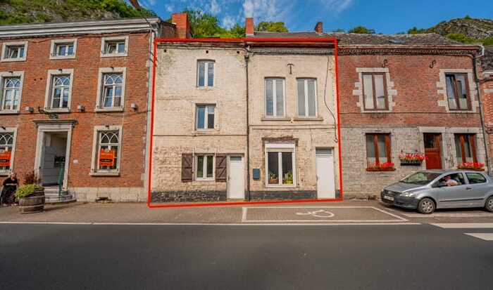 Maison 5 pièces à Rue des Rivages, Dinant, à vendre