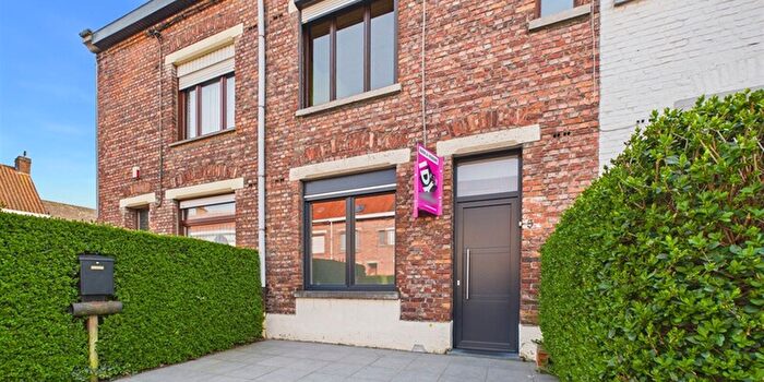 Moeskroen, Henegouwen : Maison 4 pièces à vendre