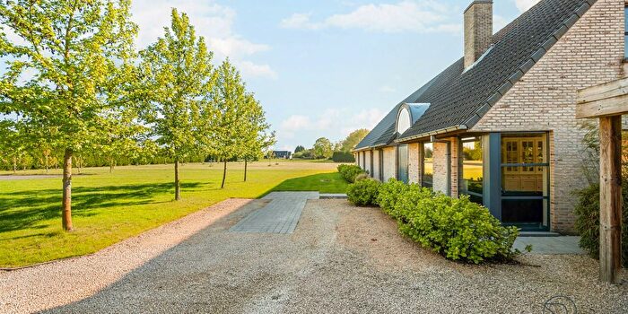 Maison 4 pièces à Gentseweg, SintElooisVijve, à vendre