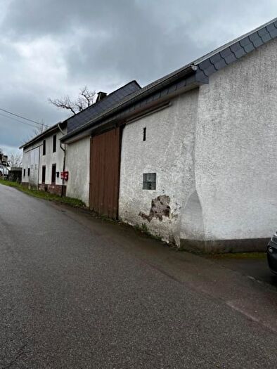 Maison 4 pièces à Weckerath, Büllingen, à vendre