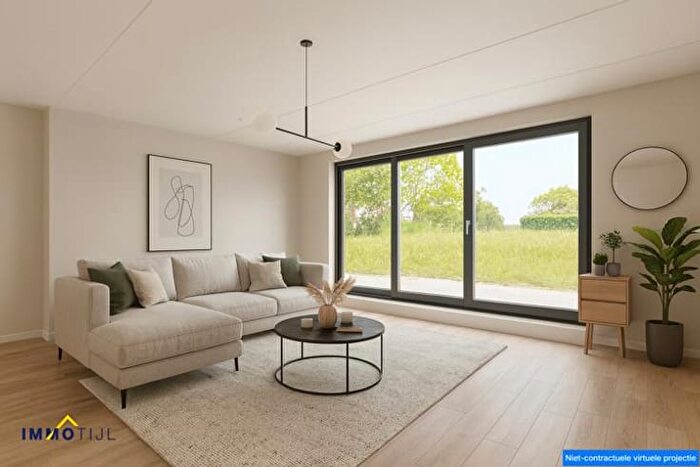 Maison 4 pièces à Kloosterstraat, Denderleeuw Iddergem, à vendre