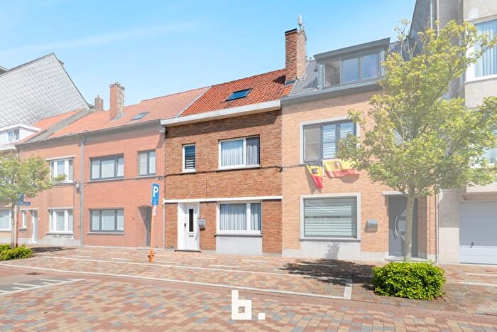 Maison 1 pièce à vendre à August Vermeylenstraat, Oostende