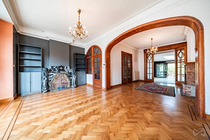Boulevard de Meuse, Jambes : Maison 19 pièces à vendre