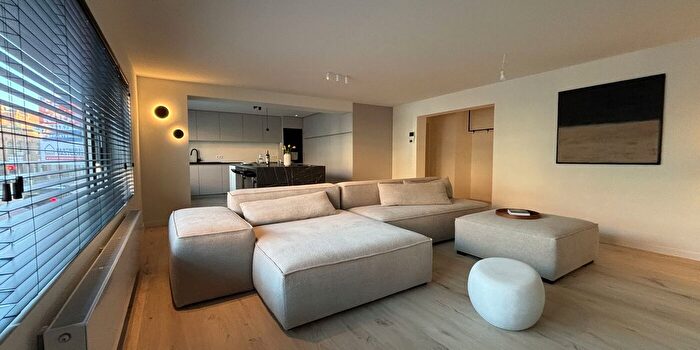 Frenchlaan, Ieper : Appartement 3 pièces à vendre