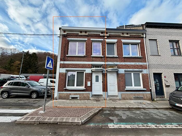 Maison 9 pièces à Avenue Eugène Mascaux, Marcinelle, à vendre