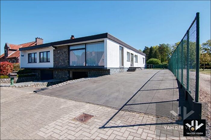 Maison 11 pièces à Kuilberg A, HeusdenZolder, à vendre