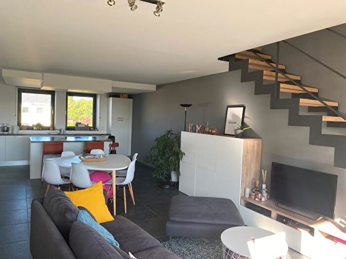 Rue du Ridé, Habay : Appartement 4 pièces à louer