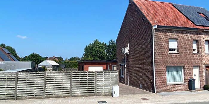 Palingstraat, Oostrozebeke : Maison 2 pièces à louer