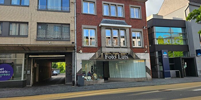 Graaf de Broquevillestraat, Mol : Appartement 5 pièces à louer