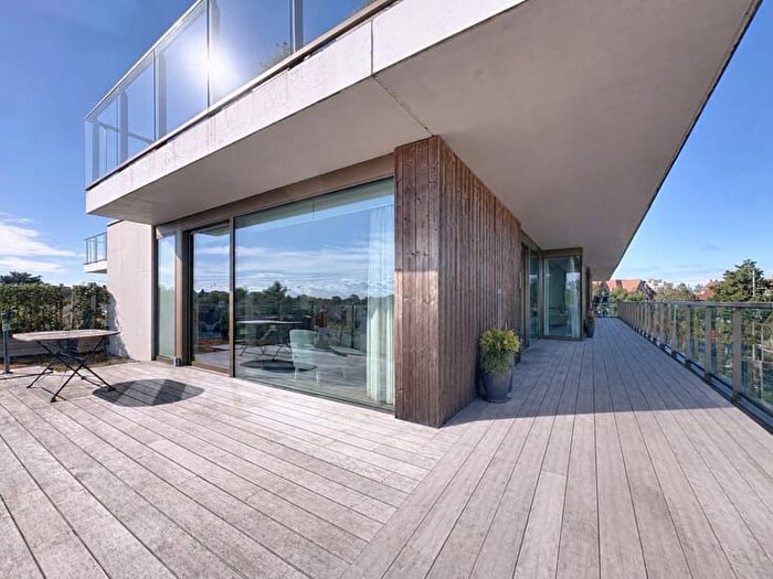 Koninginnelaan, SintIdesbald - Appartement 8 pièces à vendre