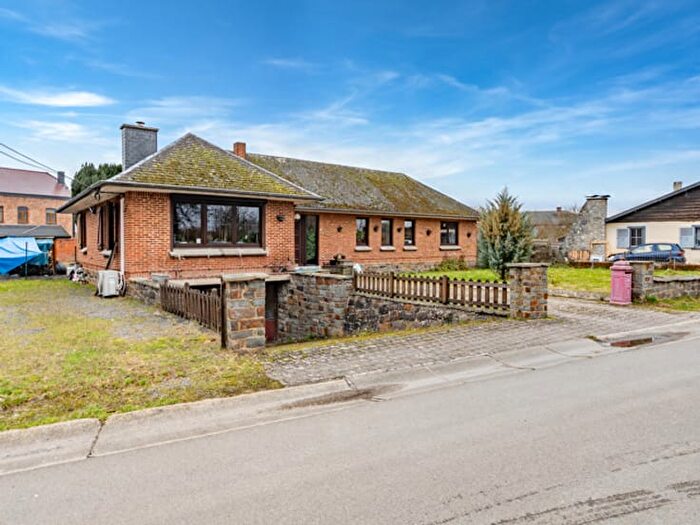 Rue du Bâtis, Houyet : Maison 2 pièces à vendre