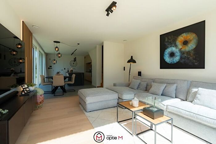Maison 14 pièces à Heikantstraat, Laakdal, à vendre