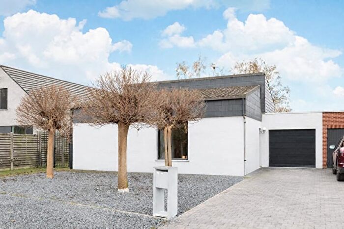 Maison 3 pièces à vendre à Tulpenlaan, MASSENHOVEN