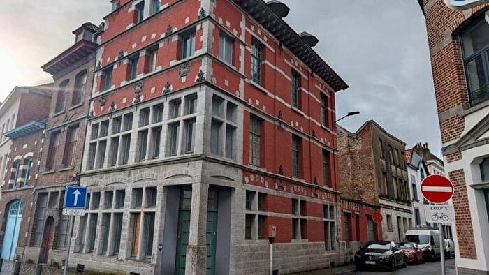 Maison 7 pièces à Quai TaillePierres, Tournai, à vendre
