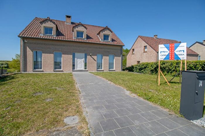 Maison 4 pièces à Avenue Léopold III, Binche, à vendre