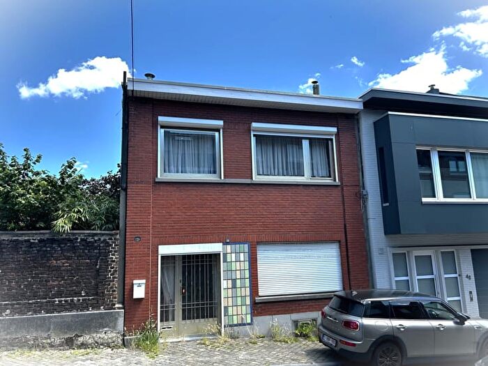 Maison 3 pièces à rue Gilles Demarteau, Liège, à vendre