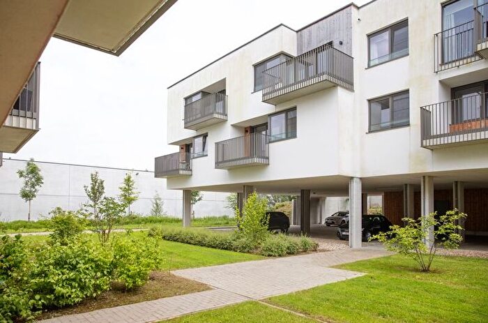 Hallesesteenweg Chaussée De Hal, SintGenesiusRode : Appartement 1 pièce à louer