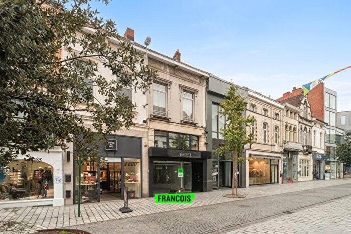 Maison 7 pièces à vendre à Ooststraat, Roeselare