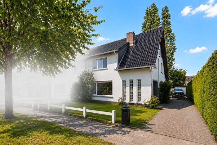 Maison 3 pièces à Van Halmaelelei, Brasschaat, à vendre