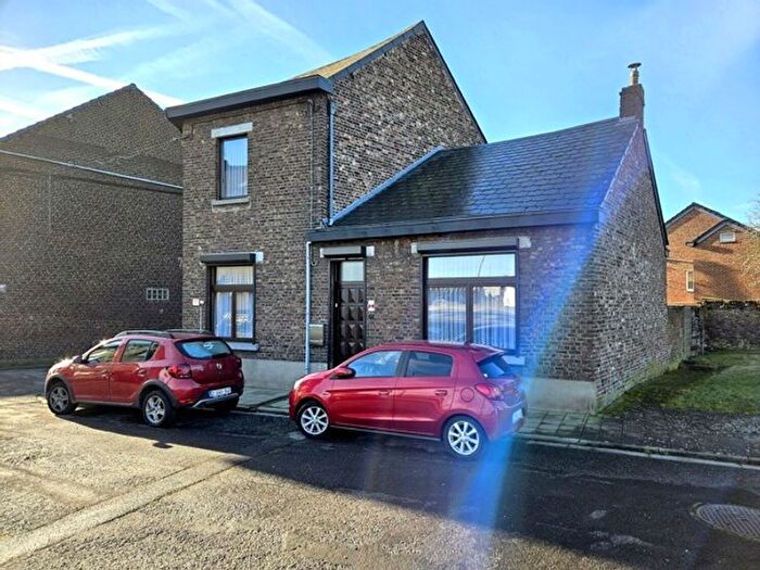 Maison 3 pièces à vendre à Rue Monin, Charleroi MontigniessurSambre
