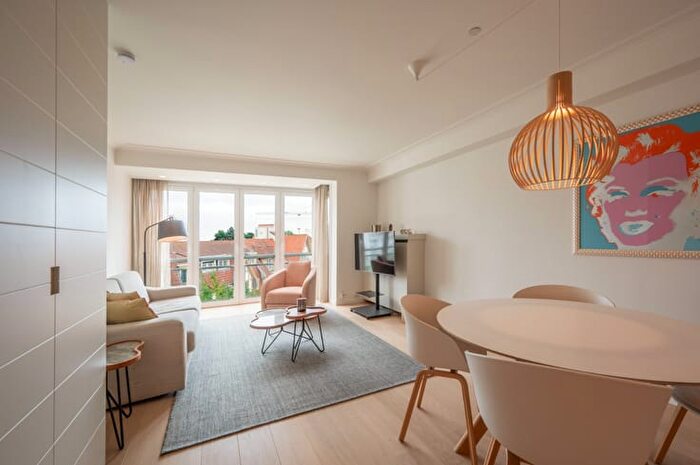 Appartement 7 pièces à Kustlaan, A, à vendre