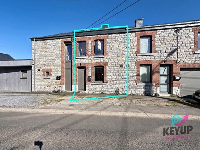 Maison 1 pièce à vendre à Rue du Centre, Hotton