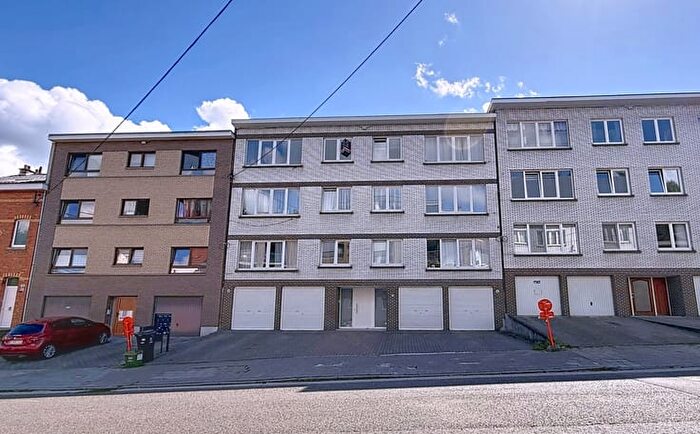 Avenue Jean Tasté, D : Appartement 1 pièce à louer