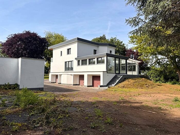 Maison 4 pièces à vendre - Avenue de l'Europe, LeuzeenHainaut