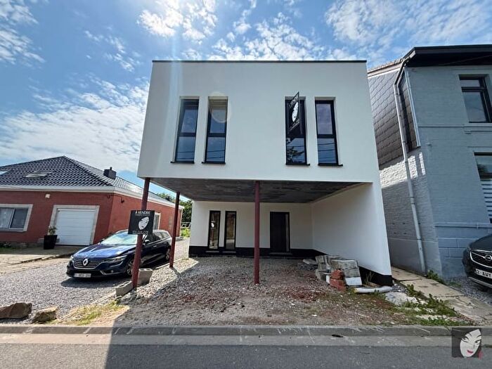 COURCELLES, Charleroi : Maison 3 pièces à vendre