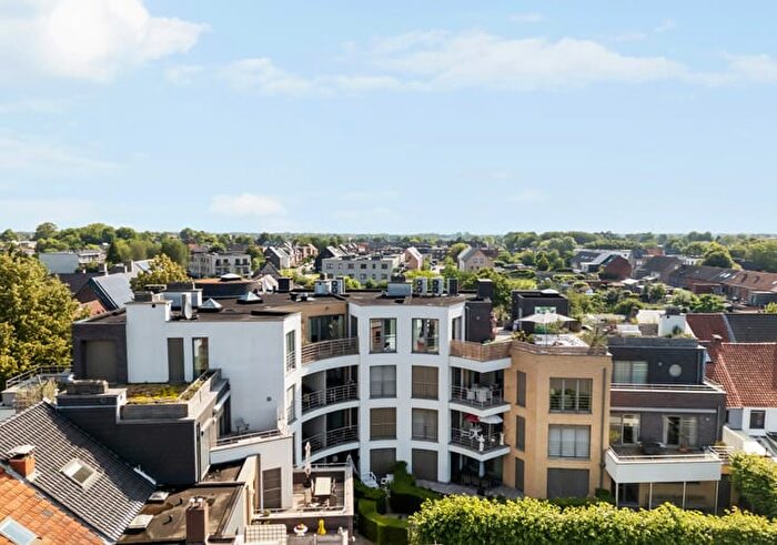 Baron Frans du Fourstraat, B : Appartement 3 pièces à vendre