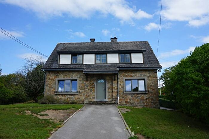 Maison 4 pièces à vendre à Route de Bomal, BARVAUXSUROURTHE