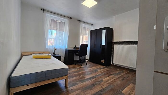 Appartement à louer - Chaussée de Charleroi, MontigniessurSambre