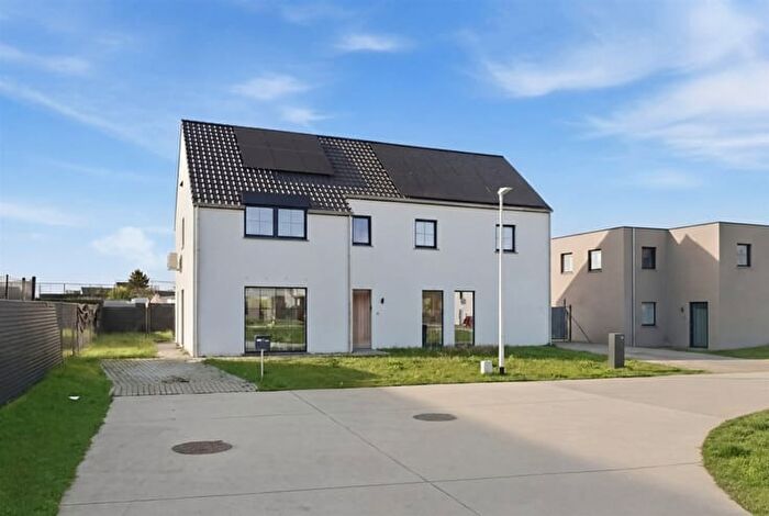 Maison 3 pièces à Violierenstraat, BILZENHOESELT, à vendre