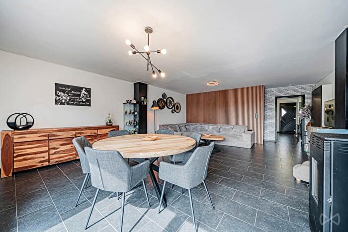 Rue du Roi Albert, Colfontaine : Maison 17 pièces à vendre