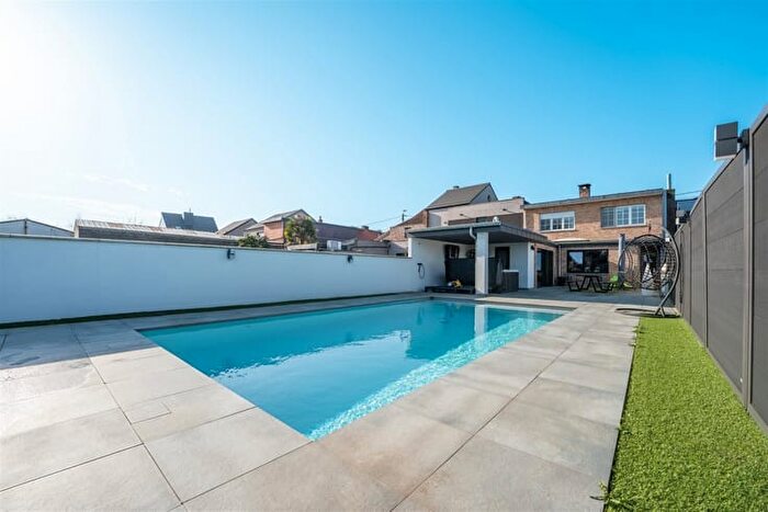 Maison 4 pièces à Rue de l'Amitié, HERSTAL, à vendre