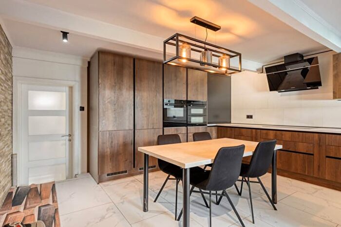 Wemmelsestraat, StrombeekBever - Maison 4 pièces à vendre