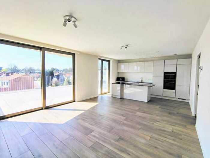 Appartement 2 pièces à Jozef de Keyzerstraat, WezembeekOppem, à louer