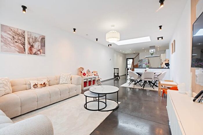 Schoolstraat, SintNiklaas : Maison 3 pièces à vendre