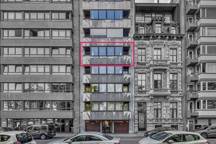 Appartement 3 pièces à Boulevard Frère Orban, Liège, à louer