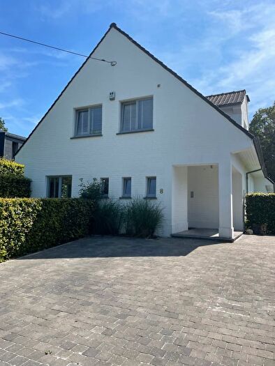 Avenue Bon Air, Waterloo : Maison 4 pièces à louer