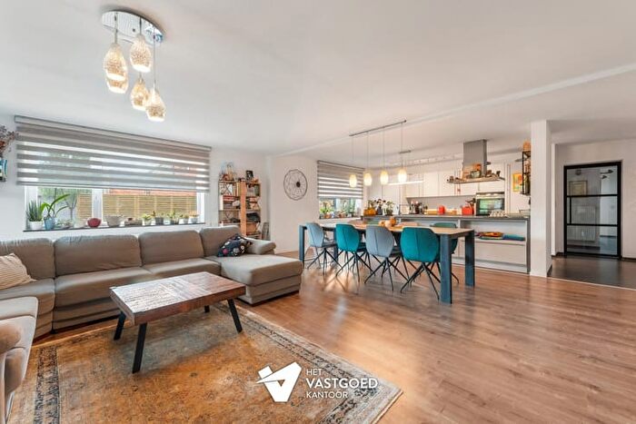 Zuidstraat, BERINGEN : Appartement 2 pièces à vendre