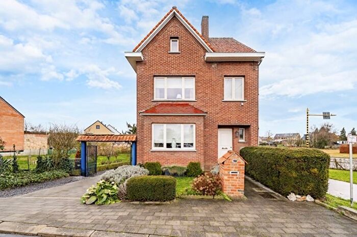 Maison 12 pièces à Henisstraat, Tongeren, à vendre