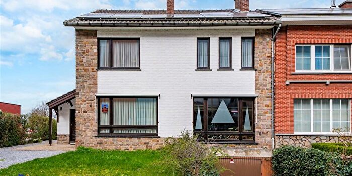 Maison 4 pièces à Tiensesteenweg, SintTruiden, à vendre