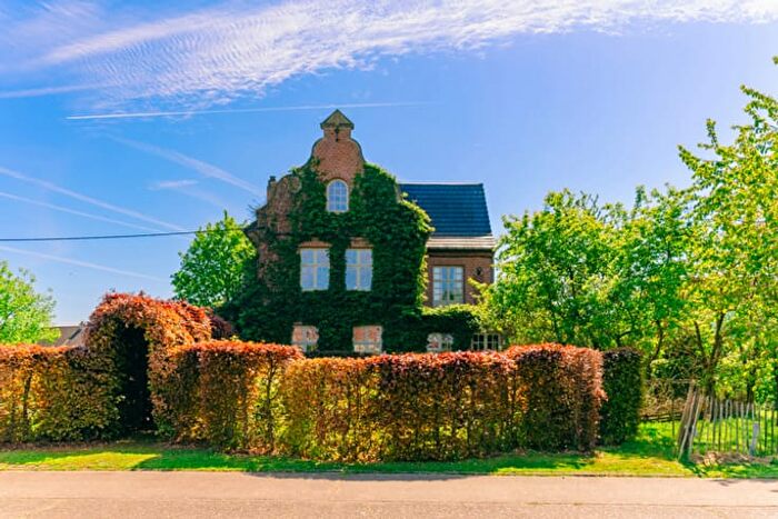 Maison 6 pièces à vendre à Stationsplein, Willebroek