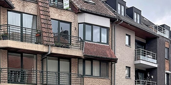 Stationsstraat, Gistel : Appartement 4 pièces à vendre