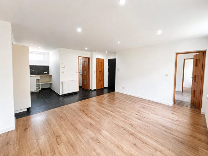 rue Joseph Wauters, Couillet : Appartement 1 pièce à louer