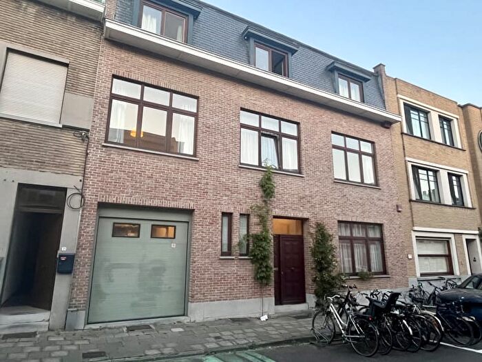 Maison 6 pièces à louer à Constantin Meunierstraat, Leuven