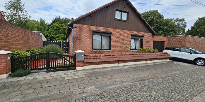 Maison 3 pièces à vendre à Thulin, Henegouwen