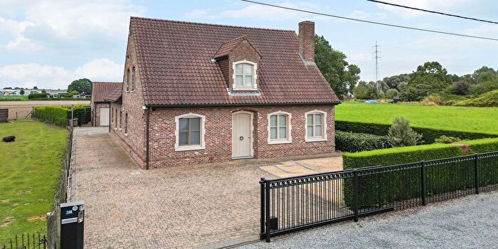 Maison 4 pièces à Tapuitstraat, Waregem, à vendre